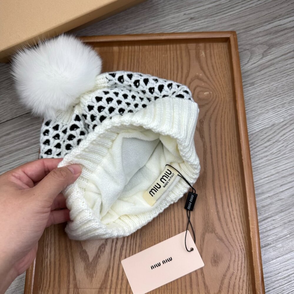 Miu Miu White Knit Beanie - image 4